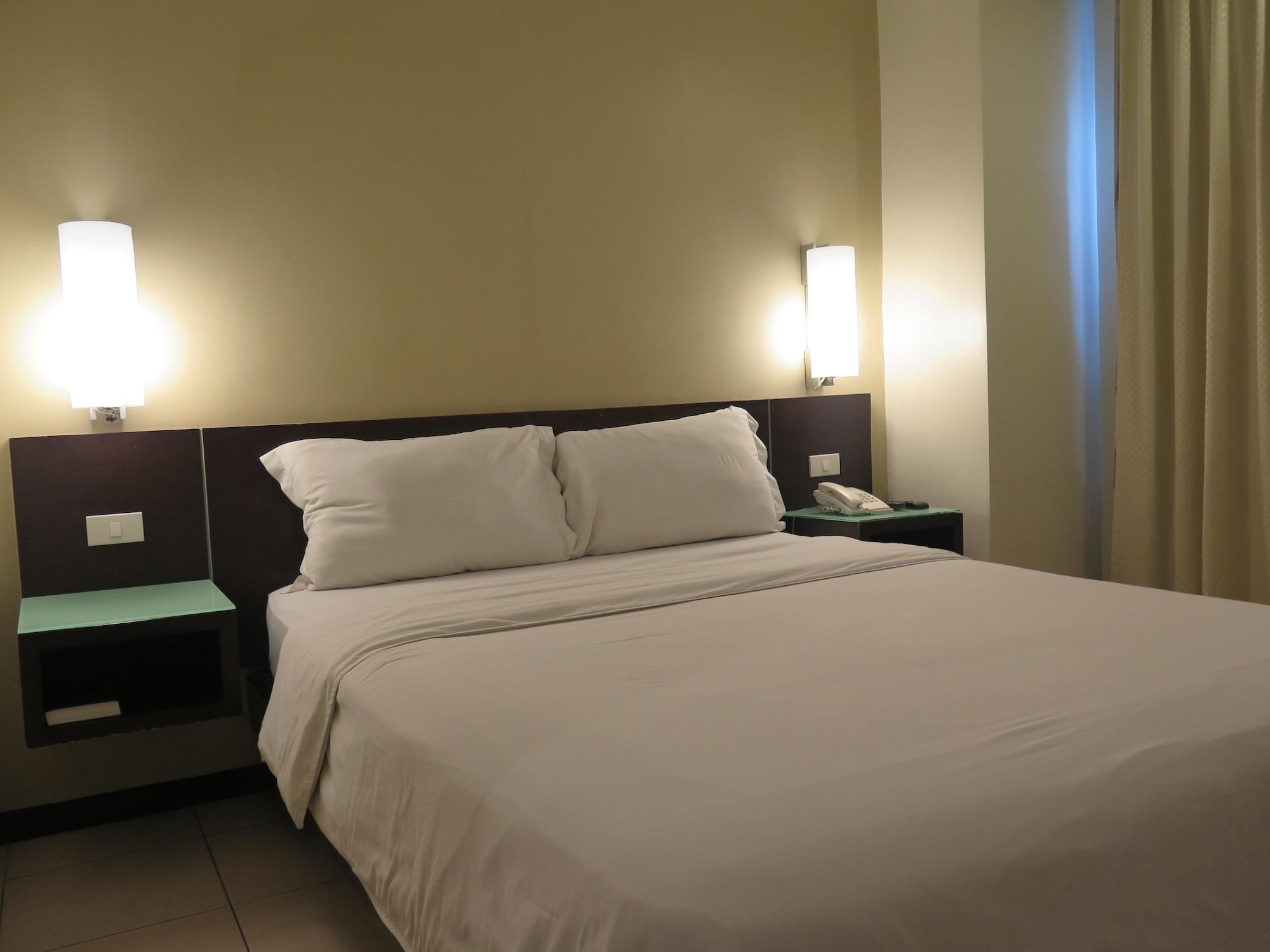 Circle Inn - Iloilo City Center Eksteriør bilde