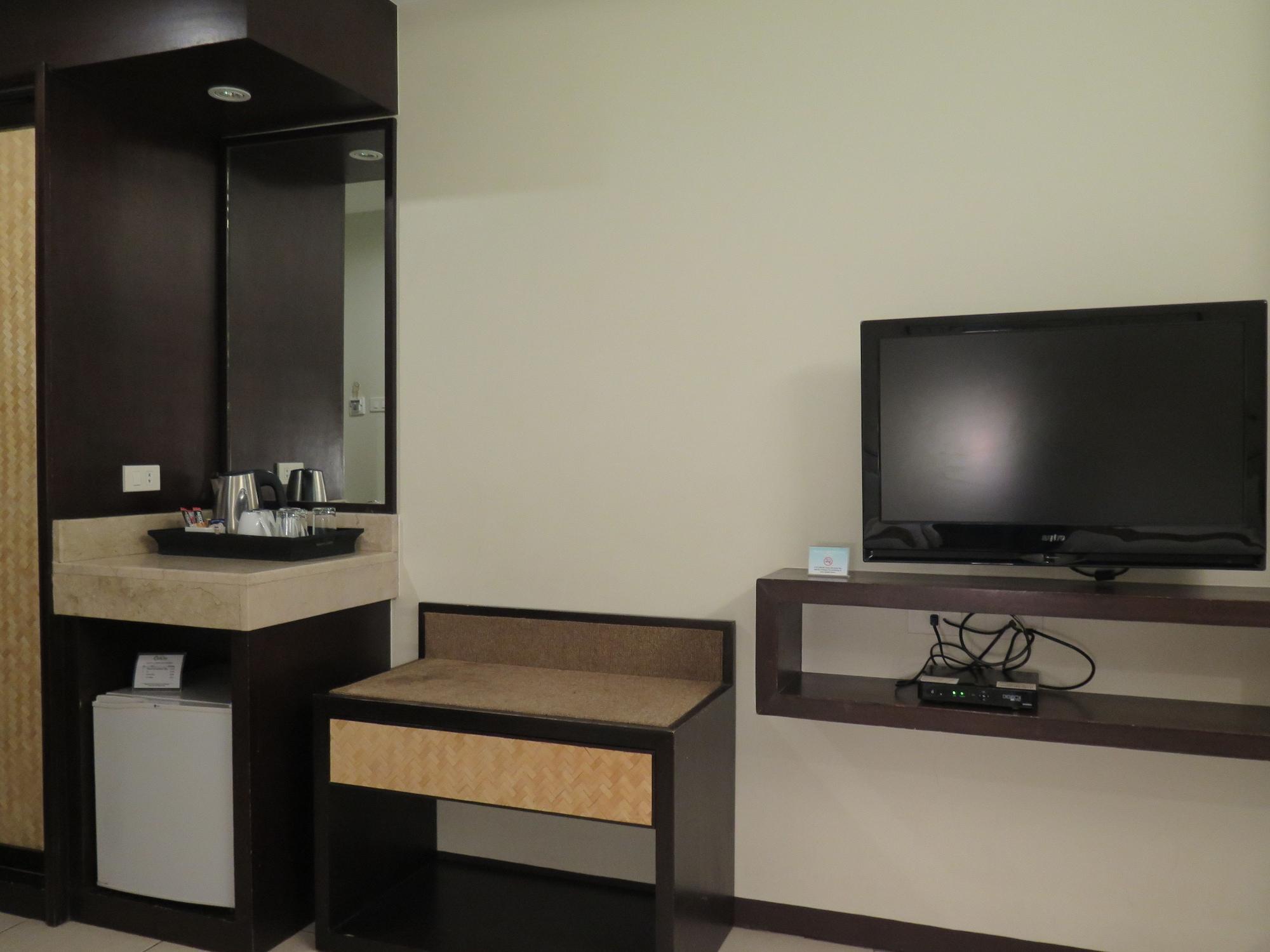Circle Inn - Iloilo City Center Eksteriør bilde
