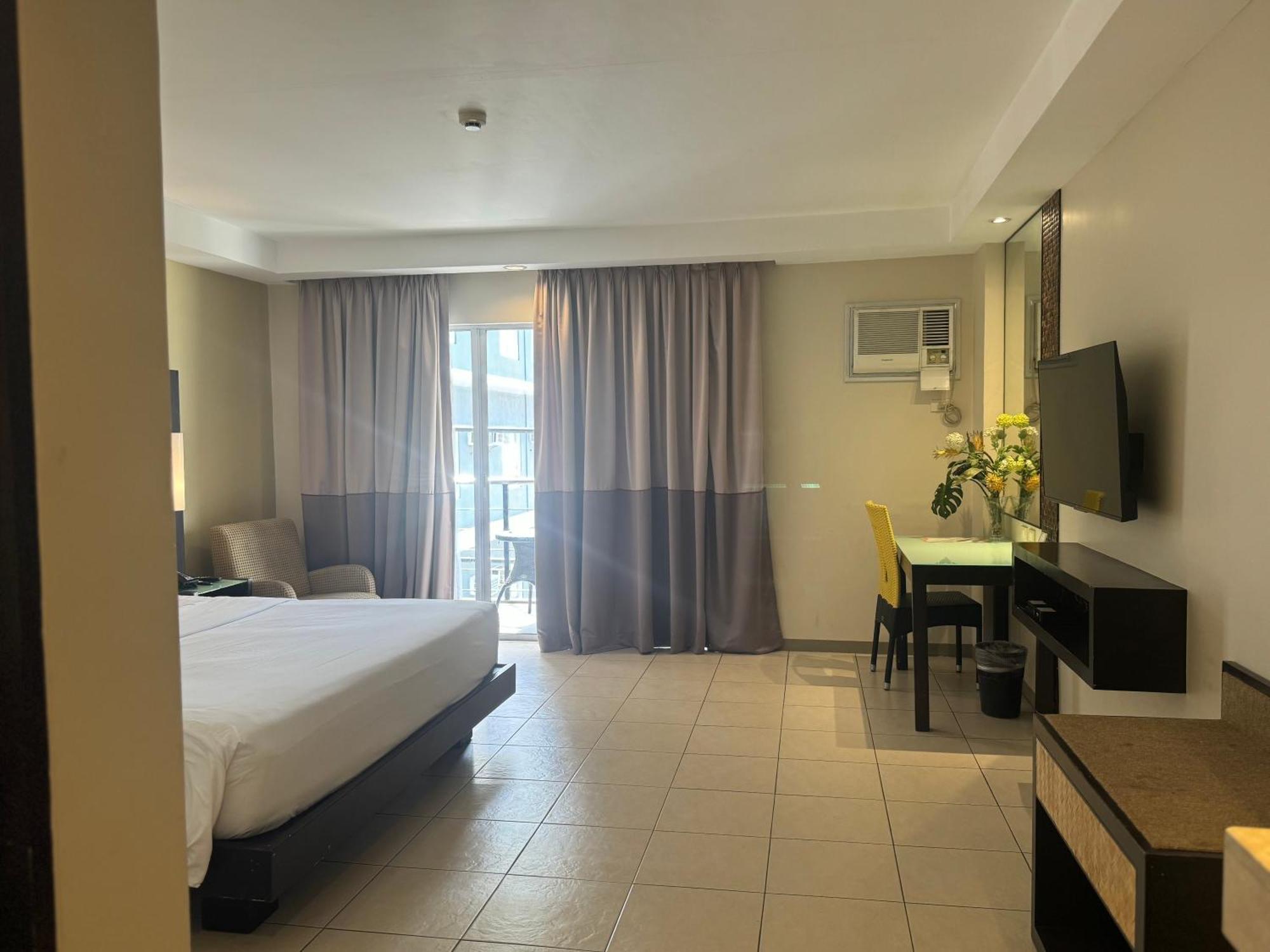 Circle Inn - Iloilo City Center Eksteriør bilde