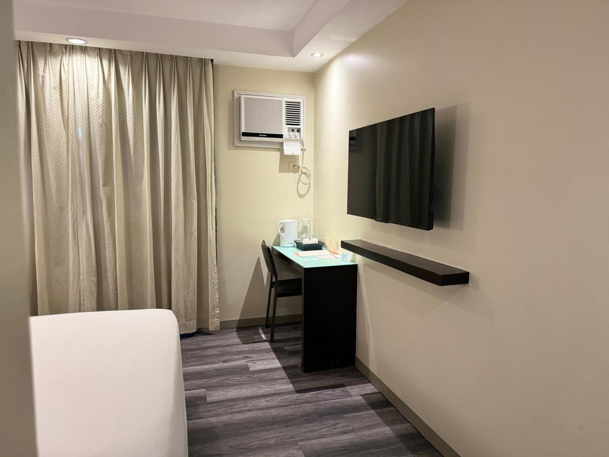 Circle Inn - Iloilo City Center Eksteriør bilde